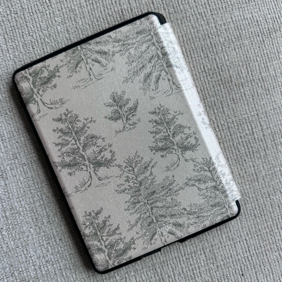 Kindle Tree Pattern Case - Picture 3 of 4